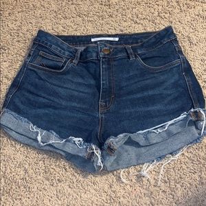 Zara short cutoff destroyed jean short Daisy Dukes